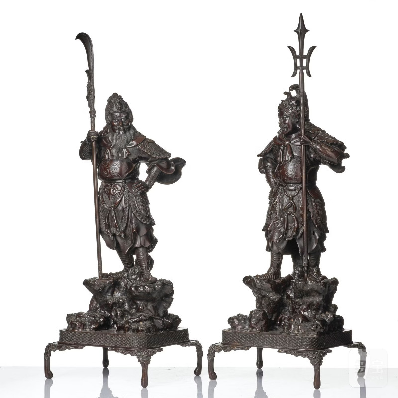 A pair of Japanese bronze guardians, - 图2